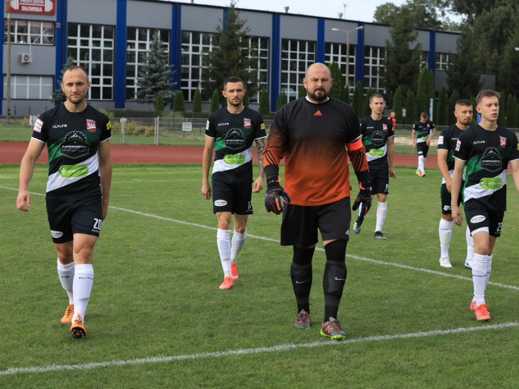 Unia - Huczwa 0:3. Koniec pucharowej przygody - ZDJĘCIA, WIDEO