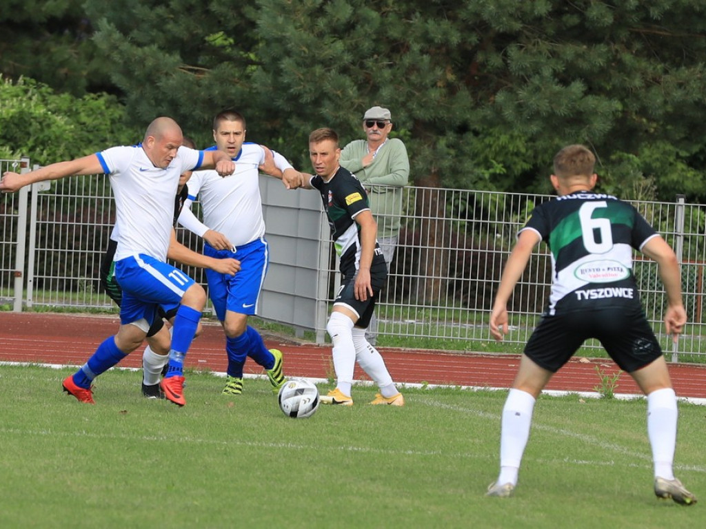 Unia - Huczwa 0:3. Koniec pucharowej przygody - ZDJĘCIA, WIDEO