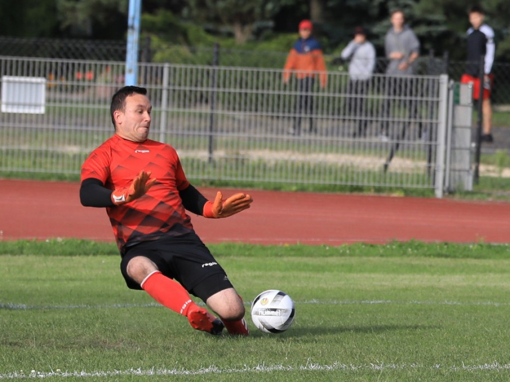 Unia - Huczwa 0:3. Koniec pucharowej przygody - ZDJĘCIA, WIDEO