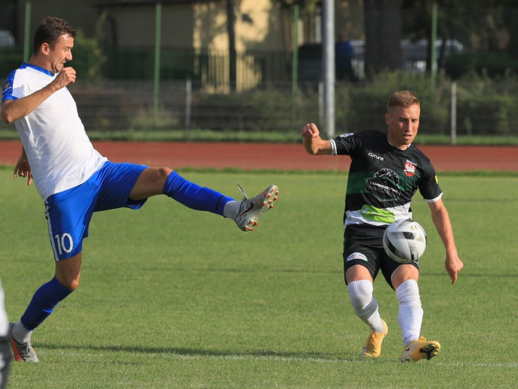 Unia - Huczwa 0:3. Koniec pucharowej przygody - ZDJĘCIA, WIDEO