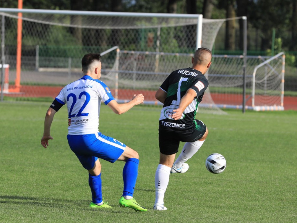Unia - Huczwa 0:3. Koniec pucharowej przygody - ZDJĘCIA, WIDEO