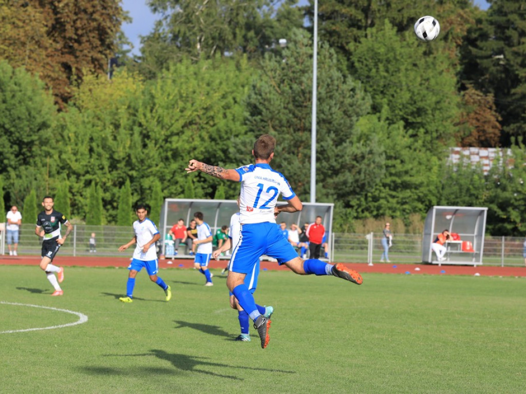 Unia - Huczwa 0:3. Koniec pucharowej przygody - ZDJĘCIA, WIDEO