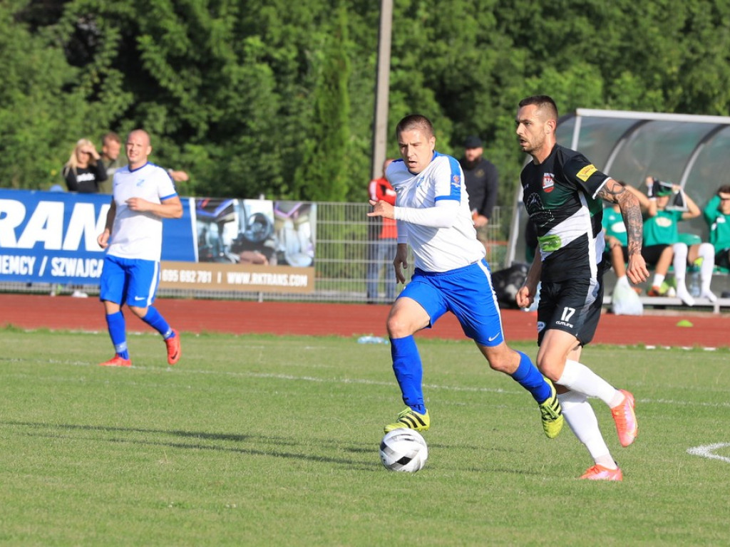 Unia - Huczwa 0:3. Koniec pucharowej przygody - ZDJĘCIA, WIDEO