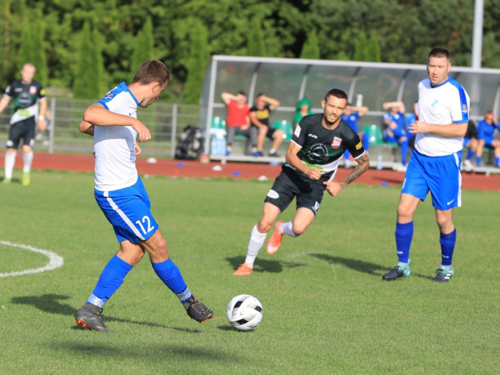 Unia - Huczwa 0:3. Koniec pucharowej przygody - ZDJĘCIA, WIDEO