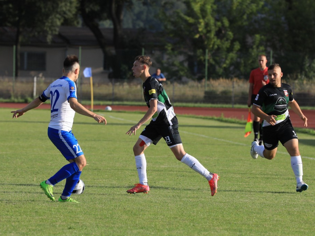 Unia - Huczwa 0:3. Koniec pucharowej przygody - ZDJĘCIA, WIDEO