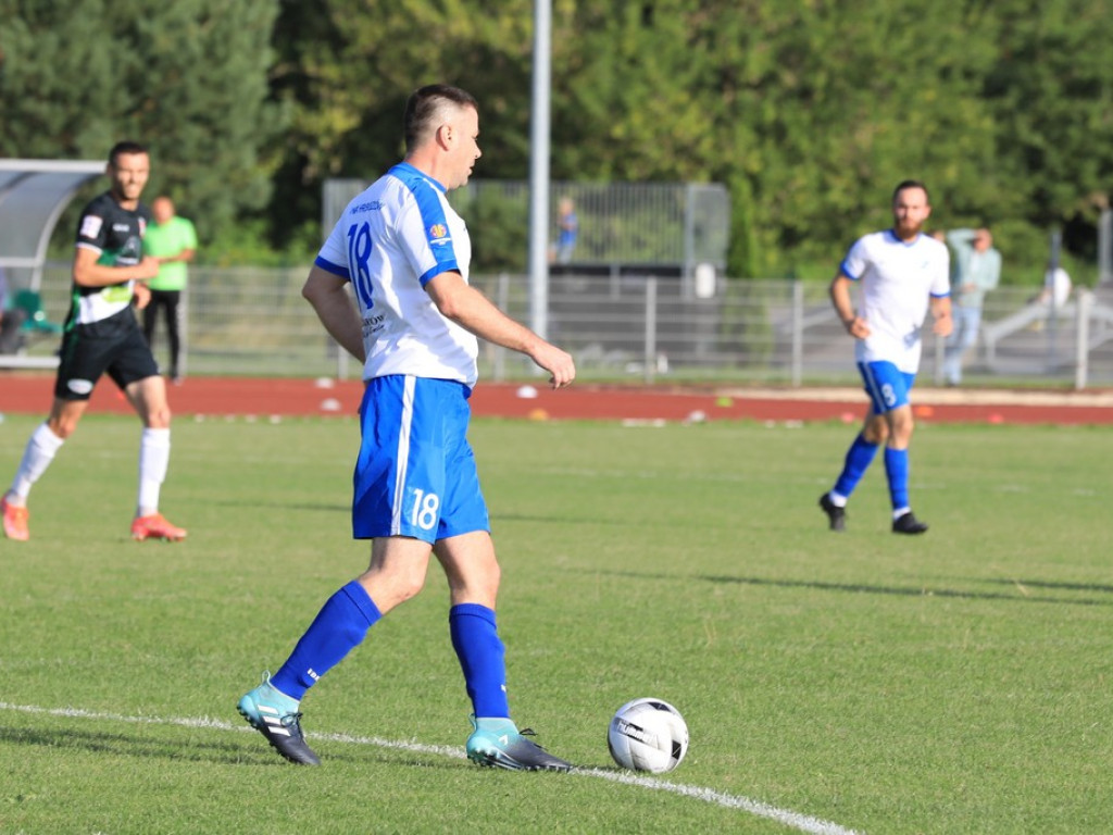 Unia - Huczwa 0:3. Koniec pucharowej przygody - ZDJĘCIA, WIDEO