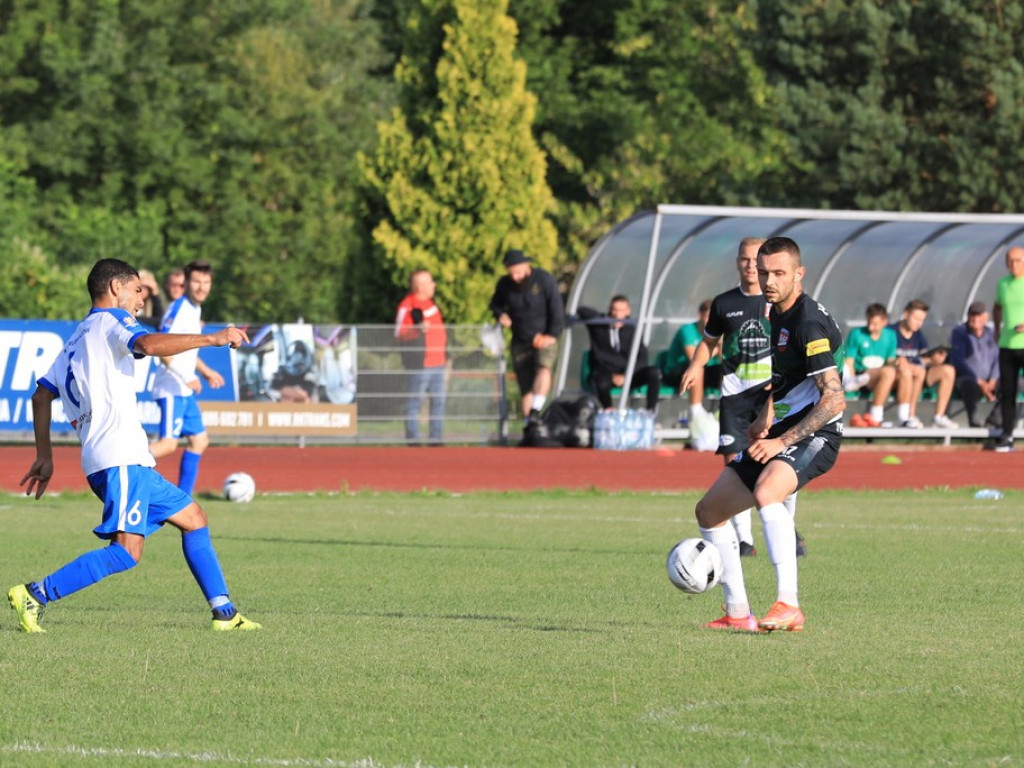 Unia - Huczwa 0:3. Koniec pucharowej przygody - ZDJĘCIA, WIDEO