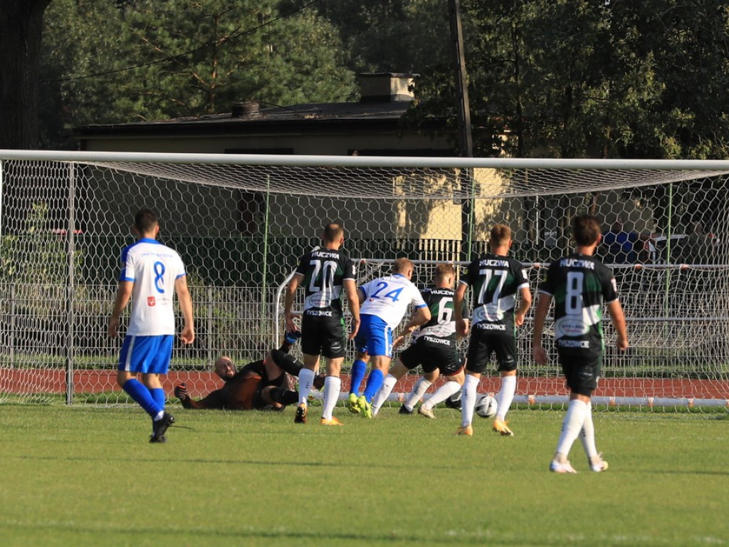Unia - Huczwa 0:3. Koniec pucharowej przygody - ZDJĘCIA, WIDEO