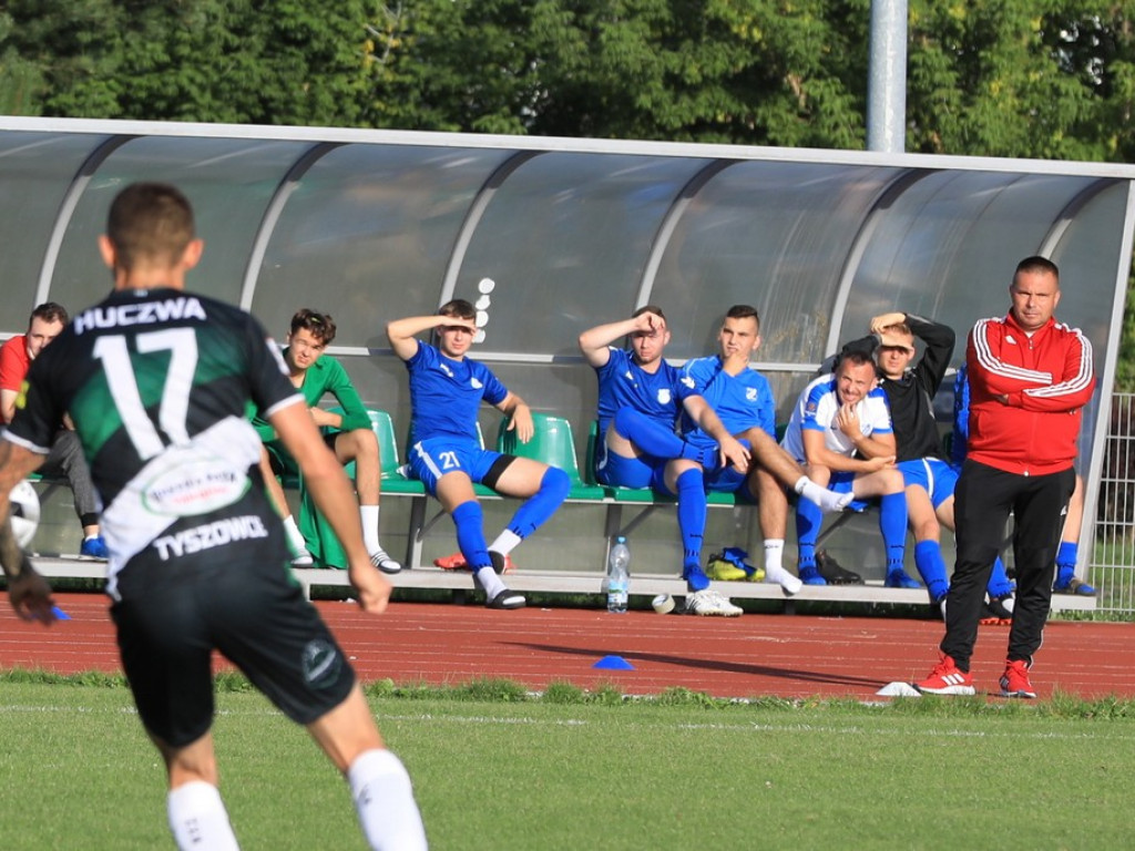 Unia - Huczwa 0:3. Koniec pucharowej przygody - ZDJĘCIA, WIDEO