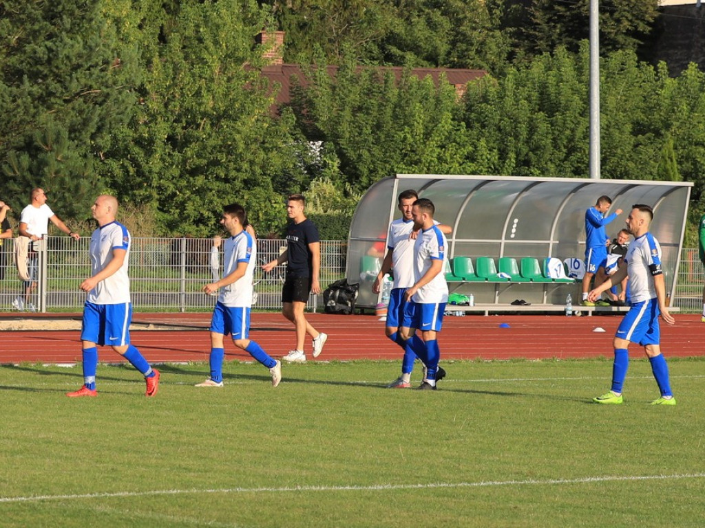 Unia - Huczwa 0:3. Koniec pucharowej przygody - ZDJĘCIA, WIDEO