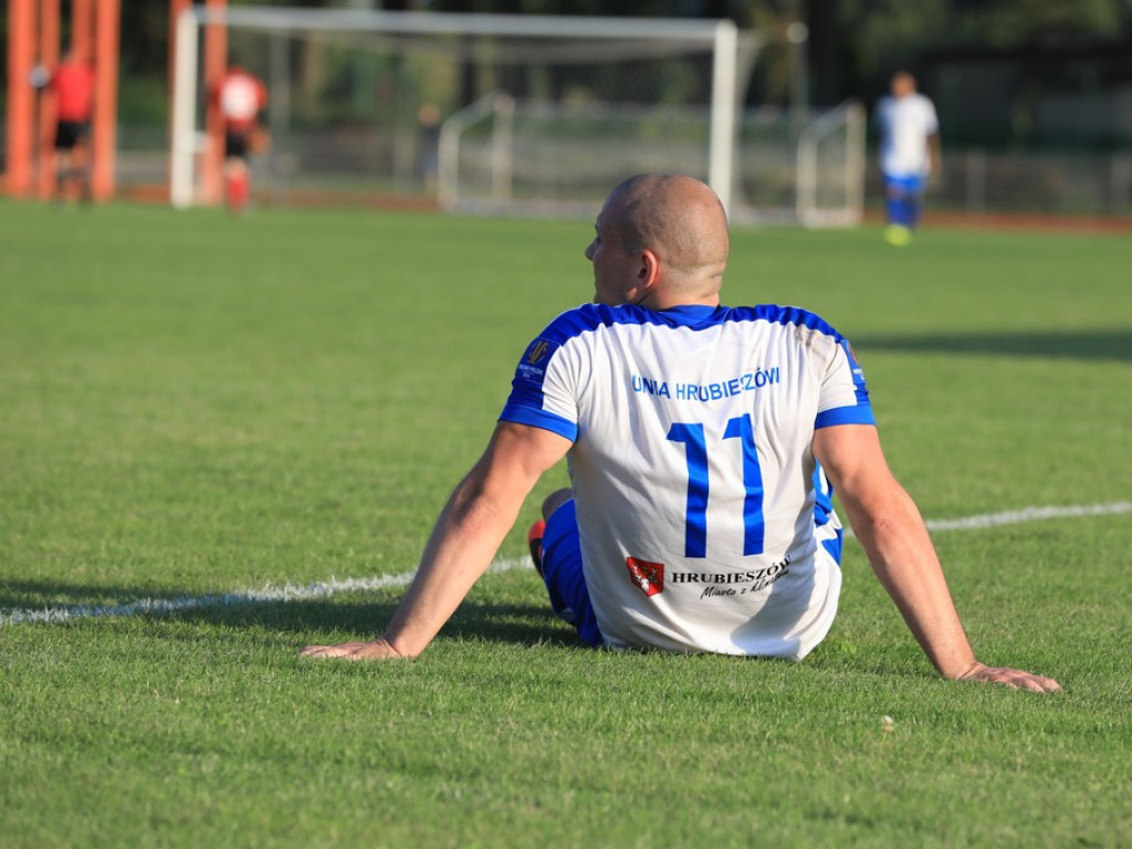 Unia - Huczwa 0:3. Koniec pucharowej przygody - ZDJĘCIA, WIDEO