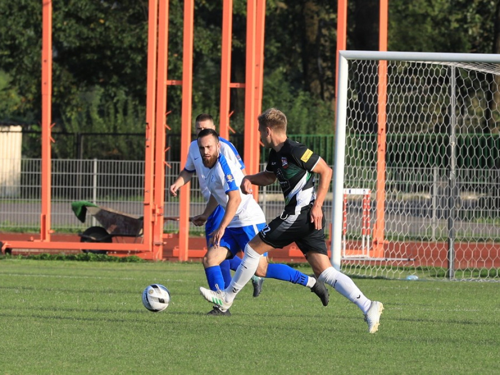Unia - Huczwa 0:3. Koniec pucharowej przygody - ZDJĘCIA, WIDEO