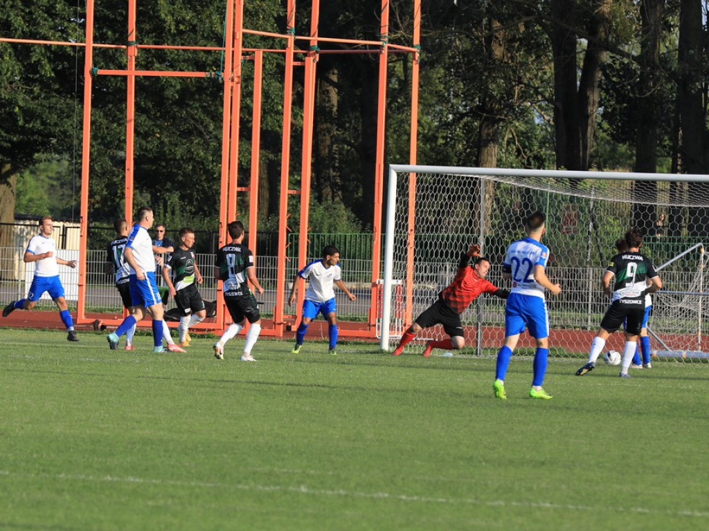 Unia - Huczwa 0:3. Koniec pucharowej przygody - ZDJĘCIA, WIDEO