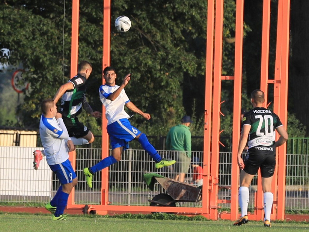 Unia - Huczwa 0:3. Koniec pucharowej przygody - ZDJĘCIA, WIDEO