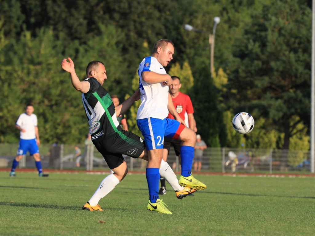 Unia - Huczwa 0:3. Koniec pucharowej przygody - ZDJĘCIA, WIDEO