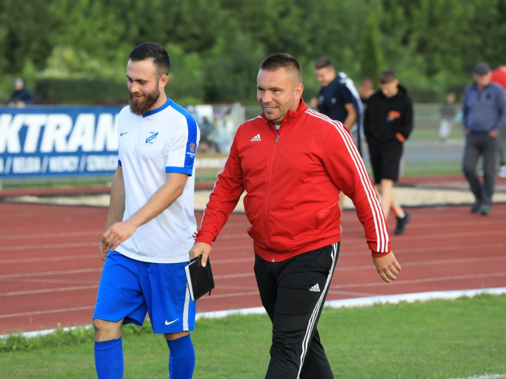 Unia - Huczwa 0:3. Koniec pucharowej przygody - ZDJĘCIA, WIDEO