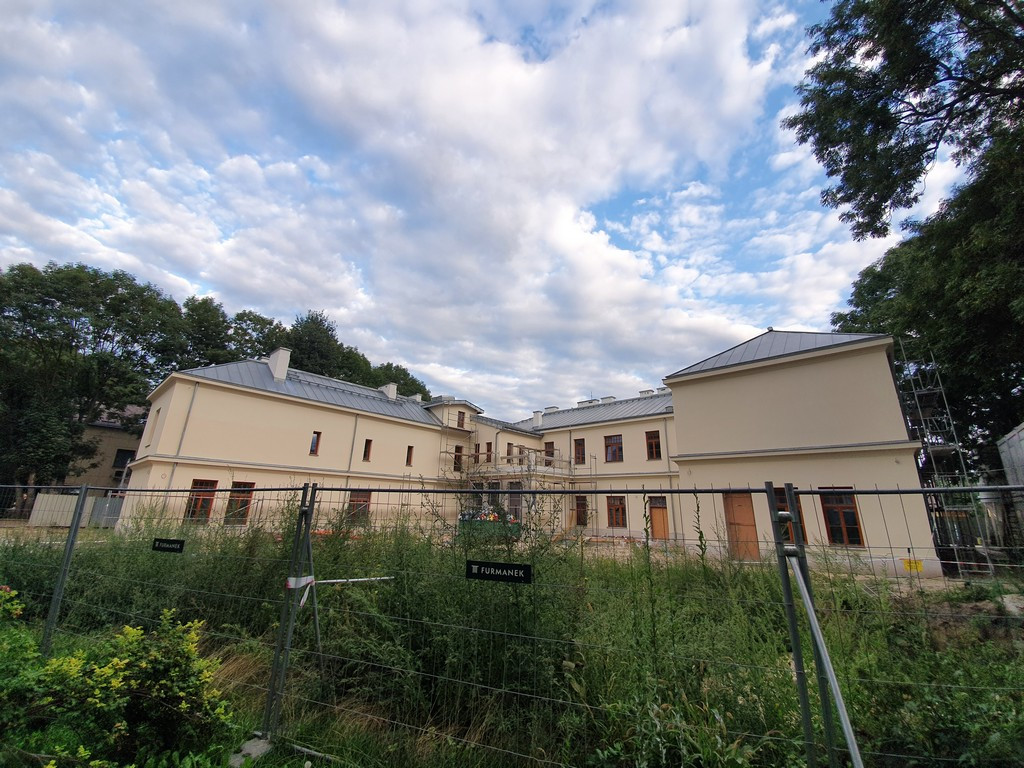Książki się niecierpliwią, piwnica hamuje - o przedłużającym się remoncie w Hrubieszowie - ZDJĘCIA