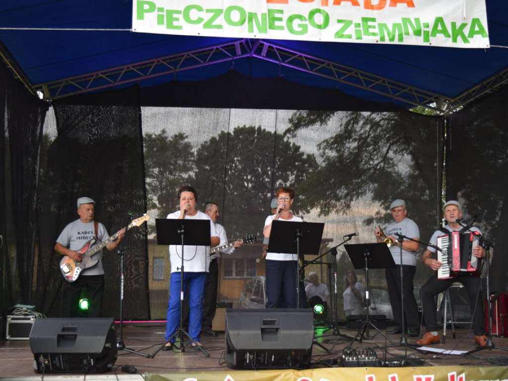 Biesiada Pieczonego Ziemniaka w Szychowicach - ZDJĘCIA
