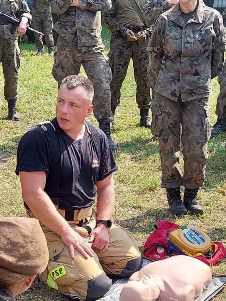 Wspólne ćwiczenia hrubieszowskich strażaków i terytorialsów - ZDJĘCIA