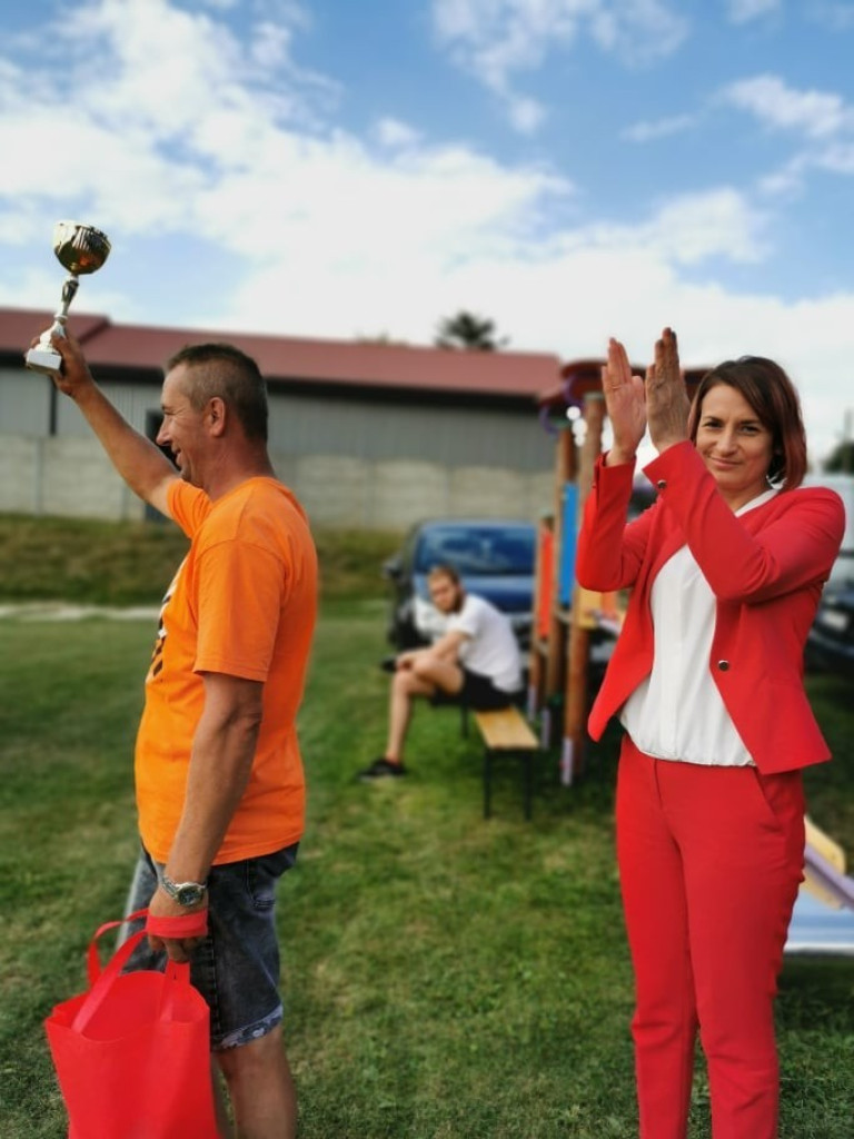 Wakacje na sportowo - w Majdanie ścinali i kopali - ZDJĘCIA