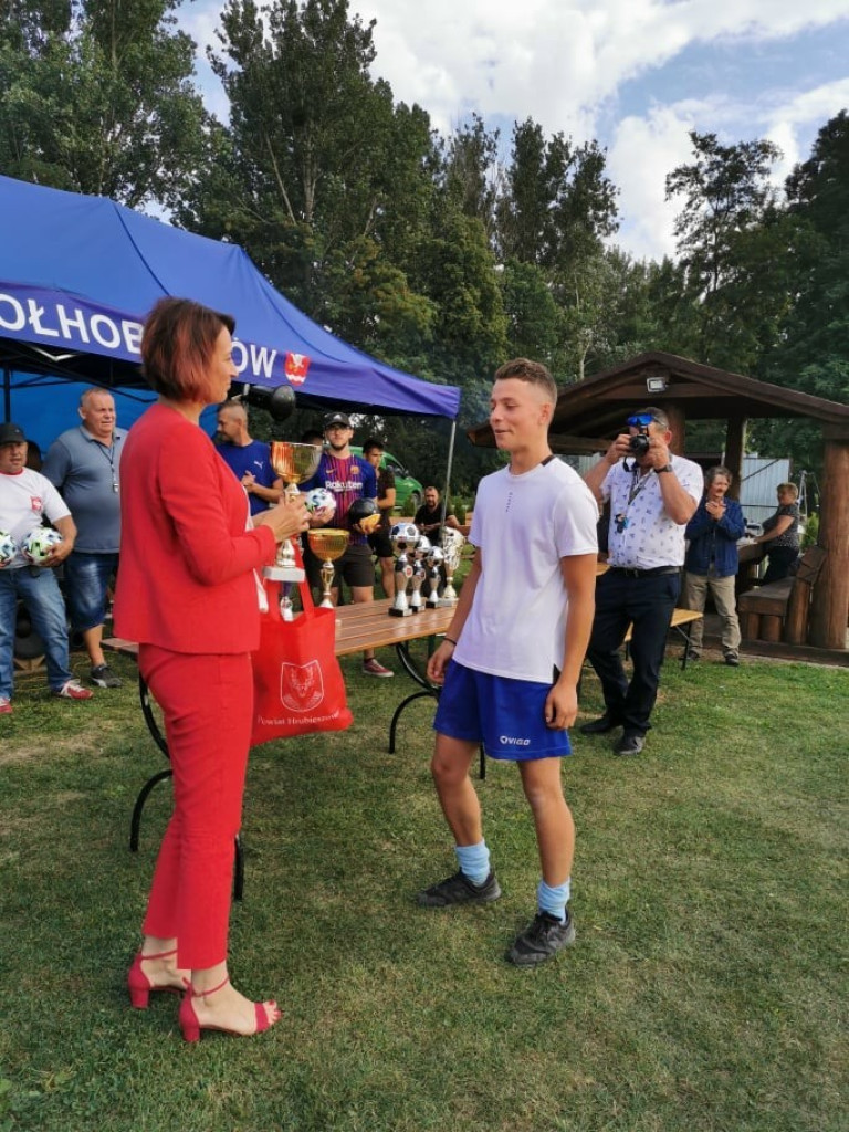 Wakacje na sportowo - w Majdanie ścinali i kopali - ZDJĘCIA