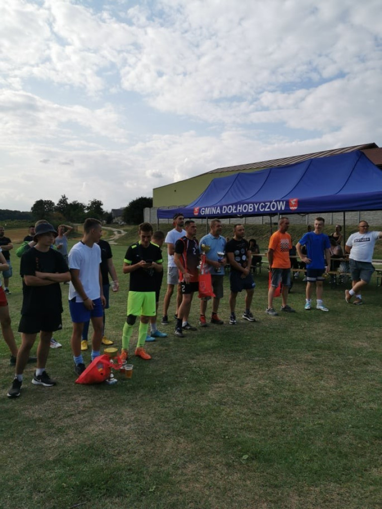 Wakacje na sportowo - w Majdanie ścinali i kopali - ZDJĘCIA
