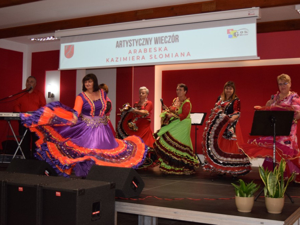 Wieczór artystyczny w Mirczu - ZDJĘCIA