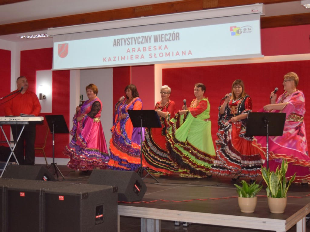 Wieczór artystyczny w Mirczu - ZDJĘCIA