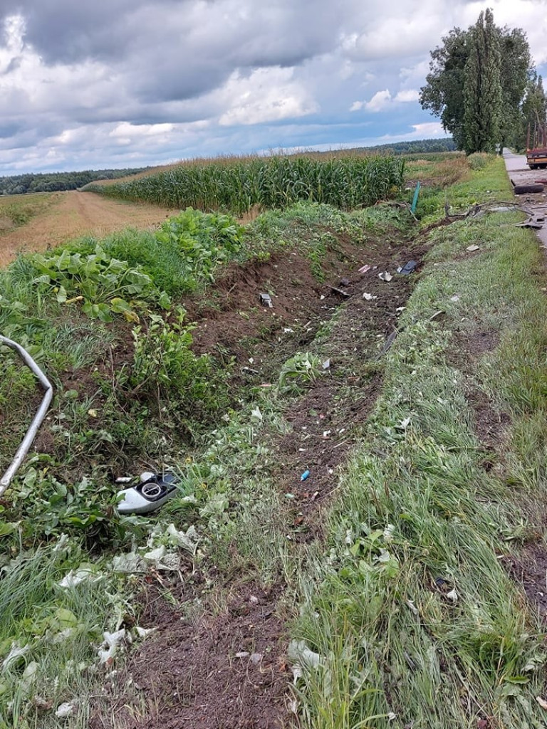 Groźne zderzenie autobusu z ciężarówką w Kopyłowie. Kierowca przetransportowany śmigłowcem do szpitala - ZDJĘCIA