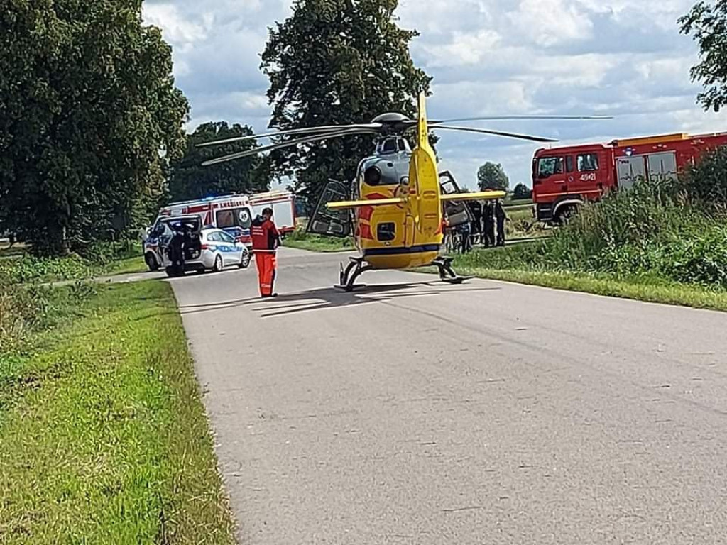Groźne zderzenie autobusu z ciężarówką w Kopyłowie. Kierowca przetransportowany śmigłowcem do szpitala - ZDJĘCIA