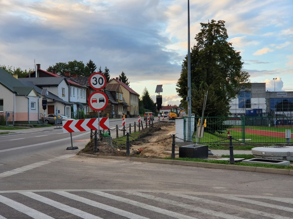 Hrubieszów: Przebudowa Żeromskiego i drogi dojazdowej do basenu - ZDJĘCIA