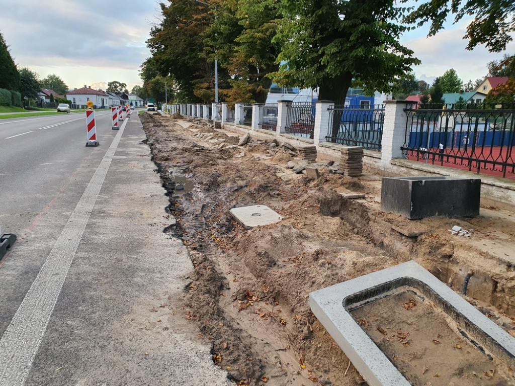 Hrubieszów: Przebudowa Żeromskiego i drogi dojazdowej do basenu - ZDJĘCIA