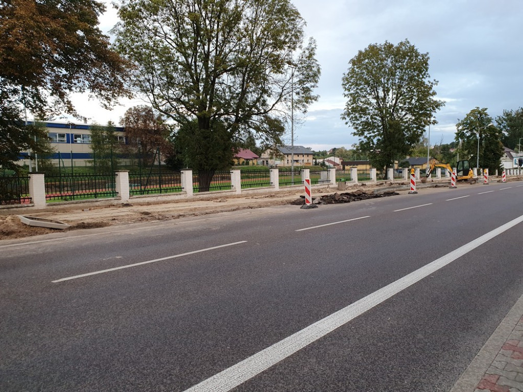 Hrubieszów: Przebudowa Żeromskiego i drogi dojazdowej do basenu - ZDJĘCIA