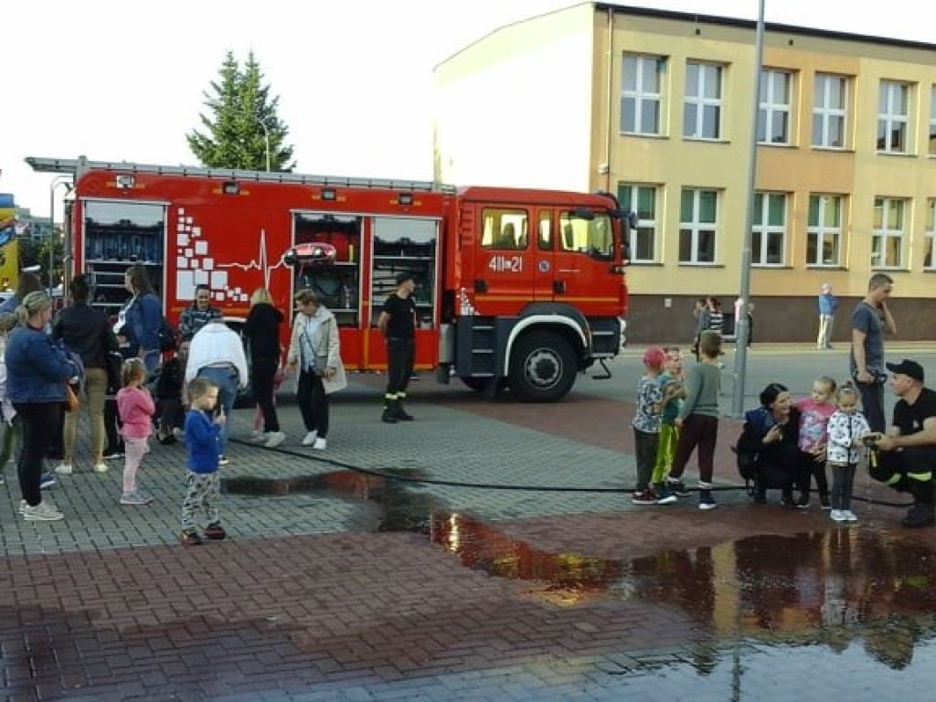 Hrubieszów: Strażacy dla dzieci na festynie - ZDJĘCIA