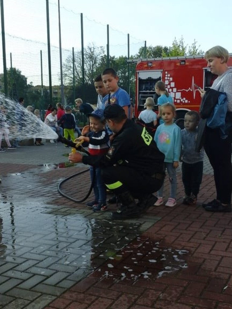 Hrubieszów: Strażacy dla dzieci na festynie - ZDJĘCIA