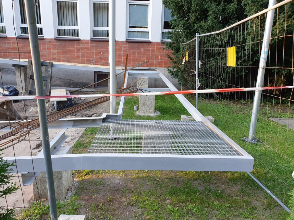 Remont wejścia do hrubieszowskiego starostwa - ZDJĘCIA