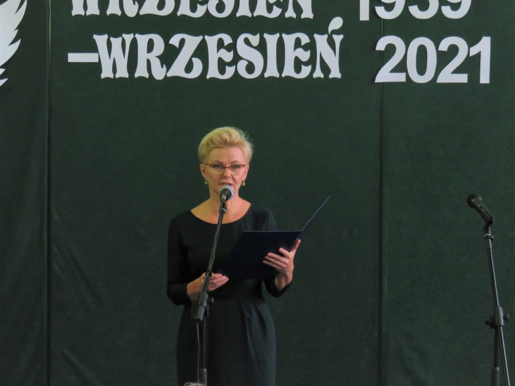 Rozpoczęcie roku szkolnego w Zespole Szkół nr 1 - ZDJĘCIA