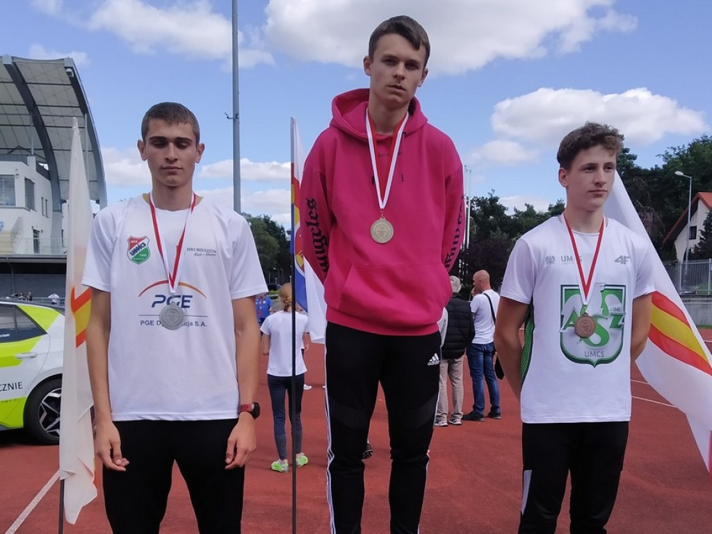 Osiem medali w Mistrzostwach Województwa Młodzików w lekkiej atletyce - ZDJĘCIA