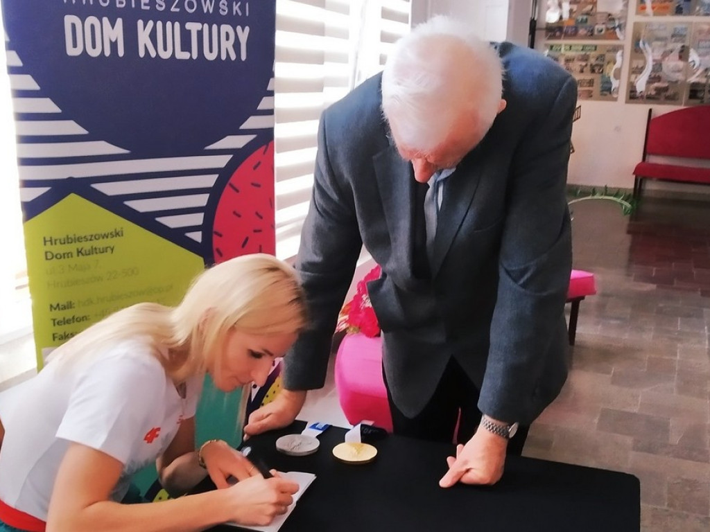 Osiem medali w Mistrzostwach Województwa Młodzików w lekkiej atletyce - ZDJĘCIA