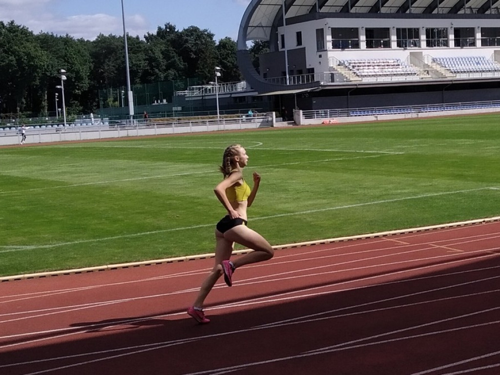 Osiem medali w Mistrzostwach Województwa Młodzików w lekkiej atletyce - ZDJĘCIA