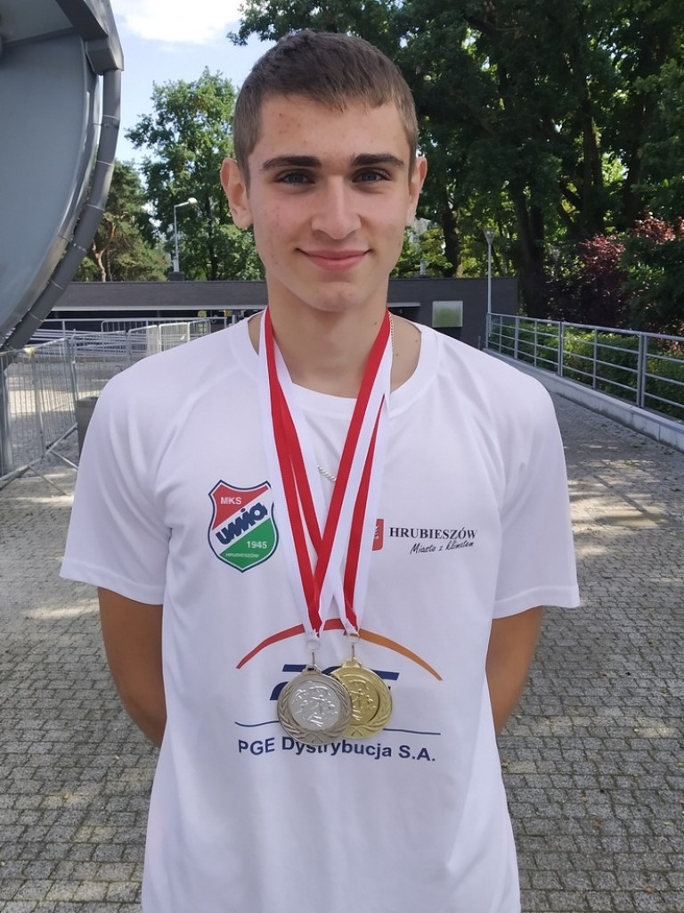 Osiem medali w Mistrzostwach Województwa Młodzików w lekkiej atletyce - ZDJĘCIA