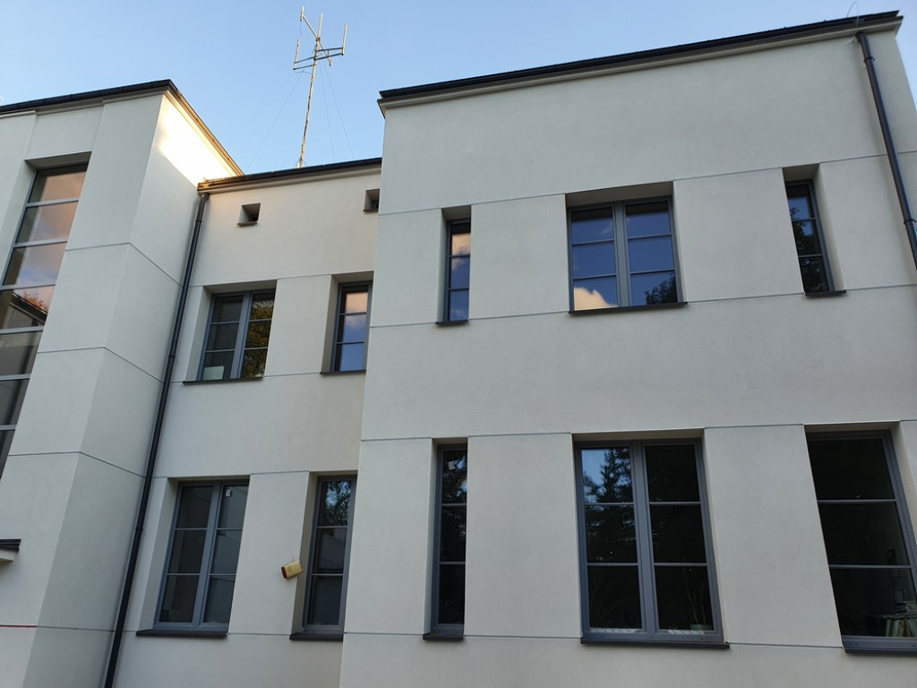 Hrubieszów: Remont budynku Urzędu Miasta - c.d. - ZDJĘCIA
