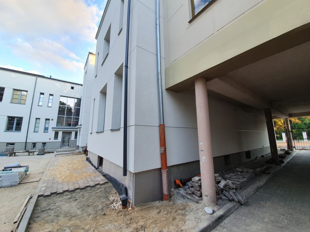 Hrubieszów: Remont budynku Urzędu Miasta - c.d. - ZDJĘCIA