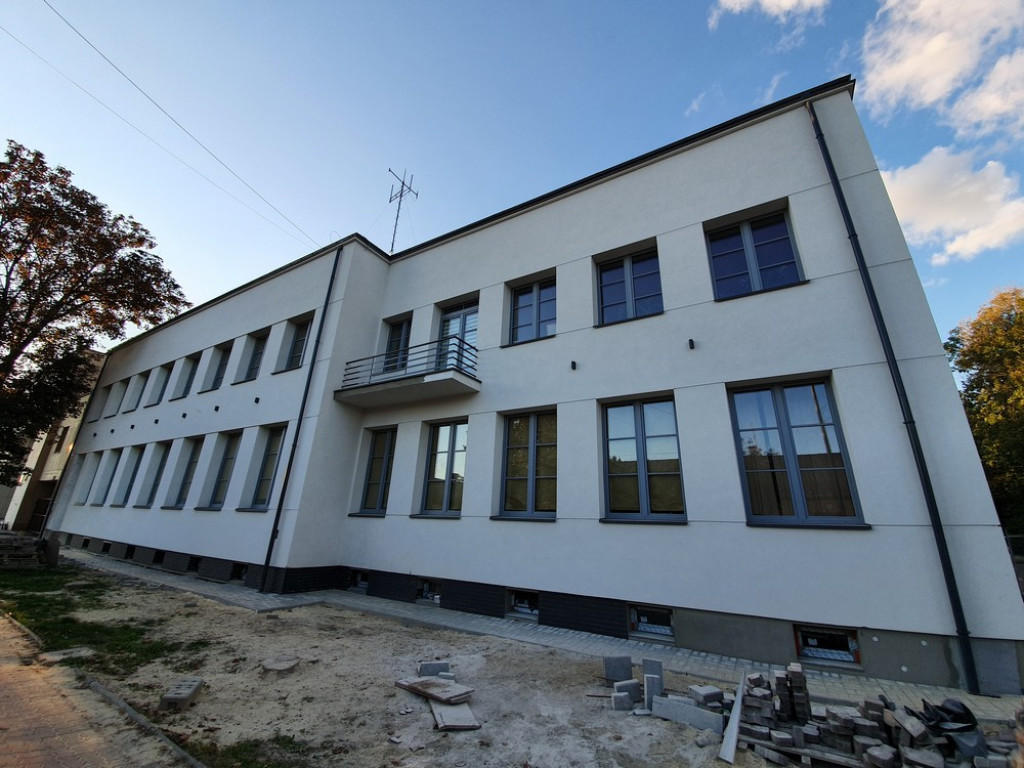 Hrubieszów: Remont budynku Urzędu Miasta - c.d. - ZDJĘCIA