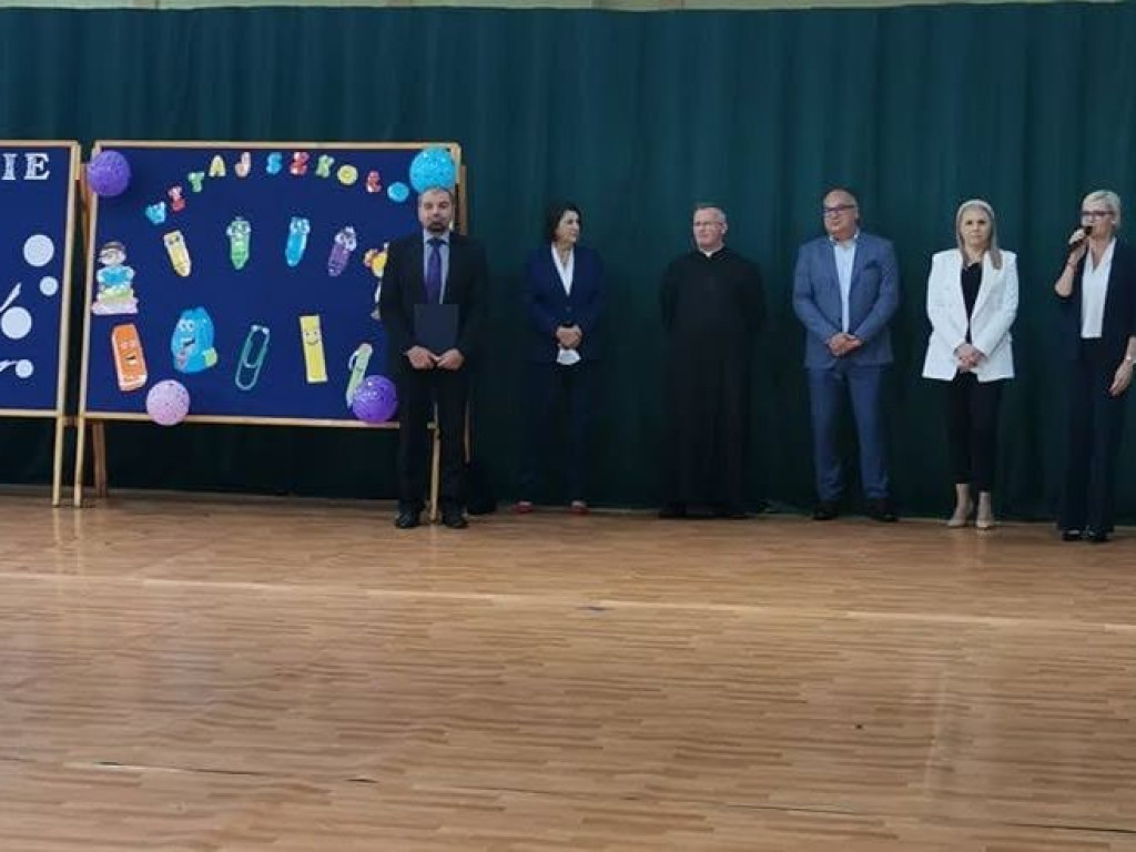 Rozpoczęcie roku szkolnego w hrubieszowskiej Dwójce - ZDJĘCIA