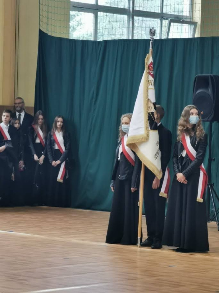 Rozpoczęcie roku szkolnego w hrubieszowskiej Dwójce - ZDJĘCIA