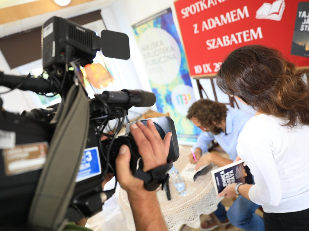 Hrubieszów: Spotkanie autorskie z Adamem Szabatem - ZDJĘCIA
