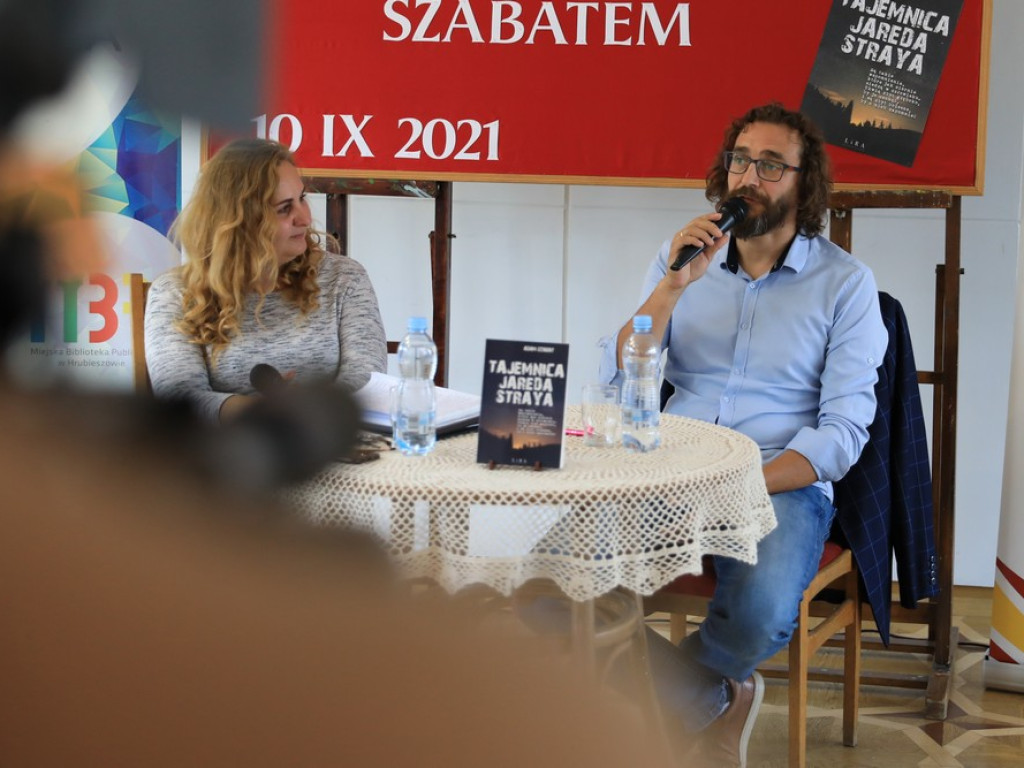 Hrubieszów: Spotkanie autorskie z Adamem Szabatem - ZDJĘCIA