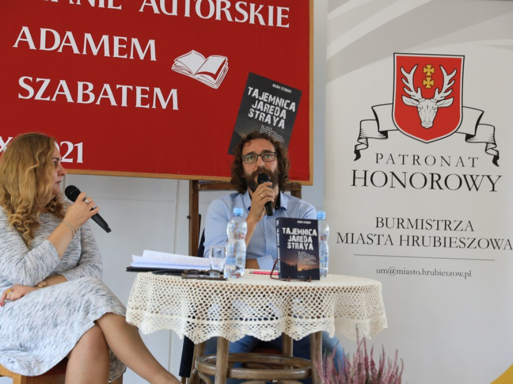 Hrubieszów: Spotkanie autorskie z Adamem Szabatem - ZDJĘCIA