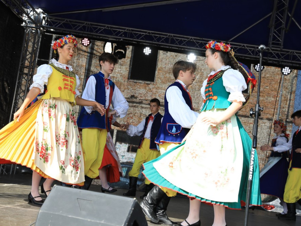 Hrubieszów: Wspomnienie lata - festyn na Rynku - ZDJĘCIA